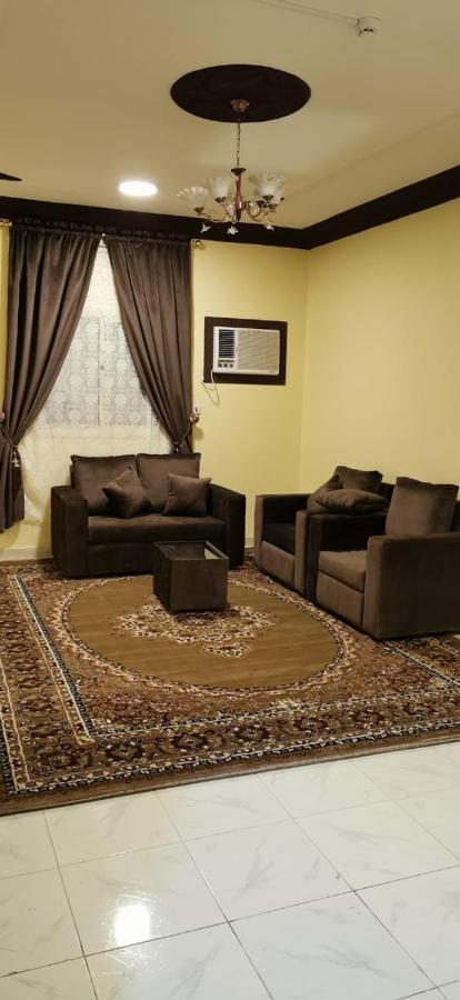 Al Eairy Apartments - Tabuk 6 Экстерьер фото