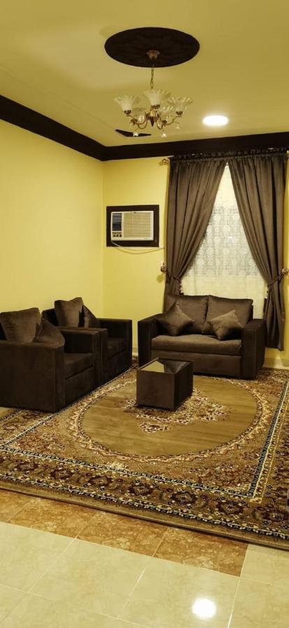 Al Eairy Apartments - Tabuk 6 Экстерьер фото